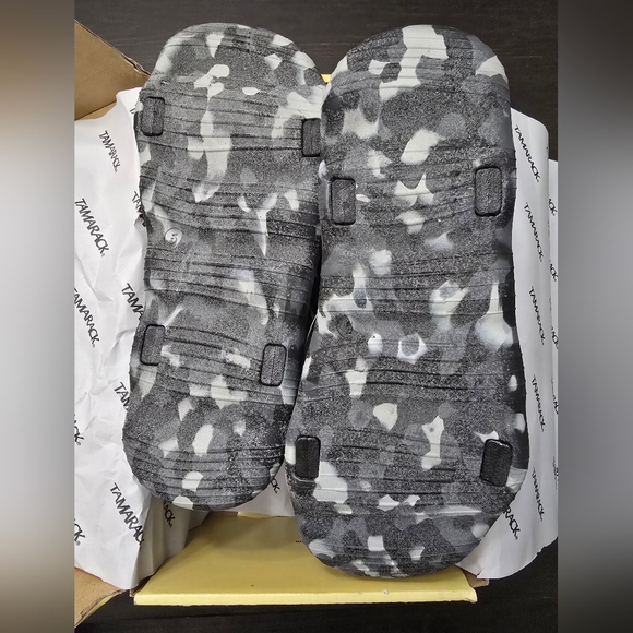 NIB Tamarack Marbled River Sandal Unisex - Picture 2 of 4